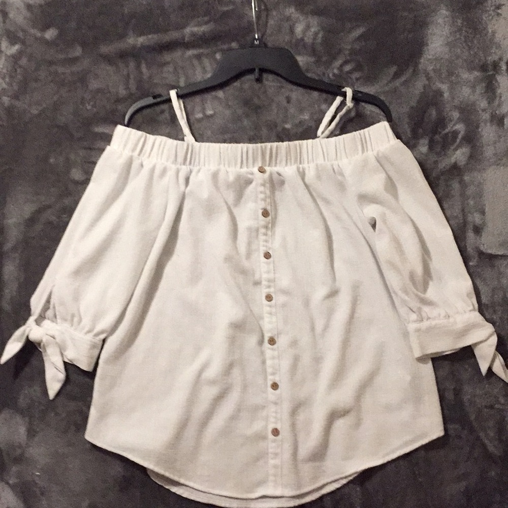 Off-shoulder shirt